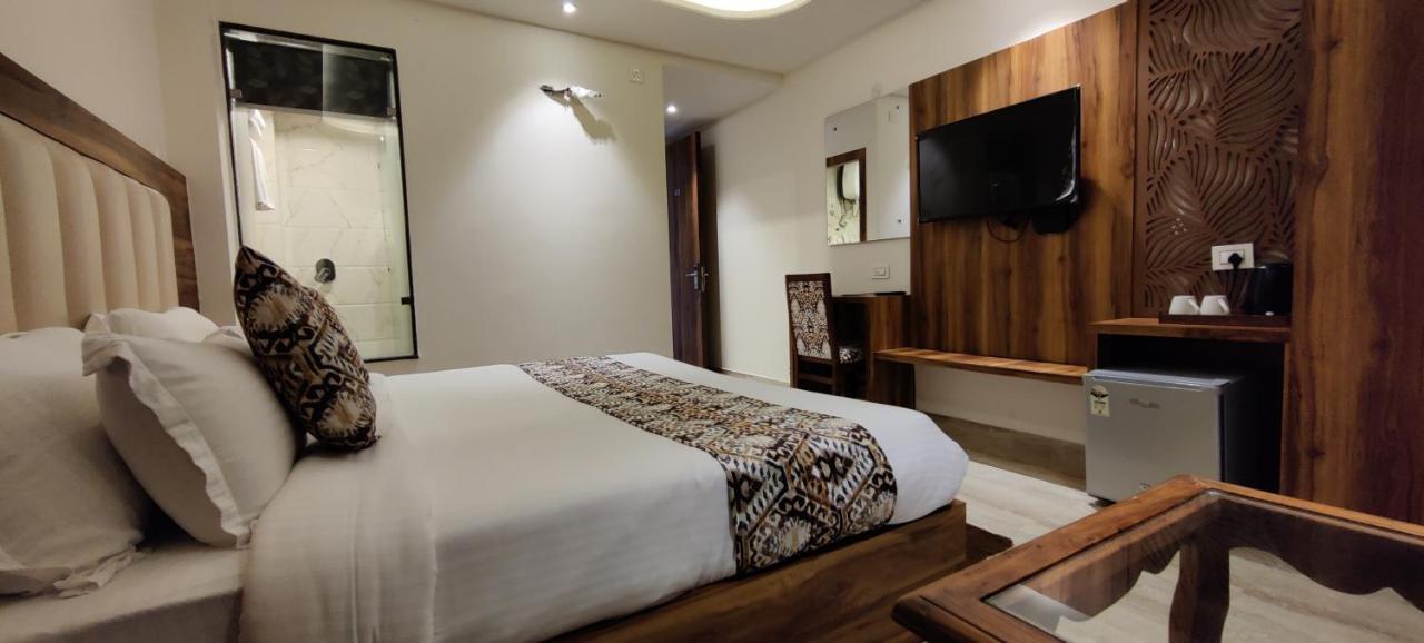Hotel Classic Hills Dharamshala Bagian luar foto